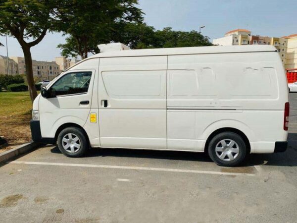 Refrigerated Truck for Rent in Sharjah